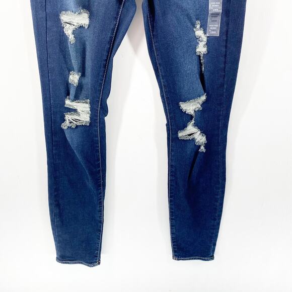 So Skinny Distressed Jeans Medium Dark Wash Blue Jeans Size 3 NWT - Picture 4 of 10